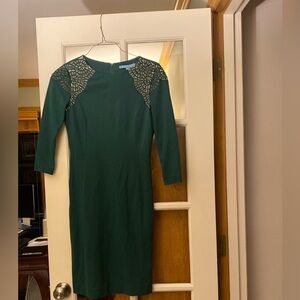 Antonio Melani green dress size 2 **small hole**